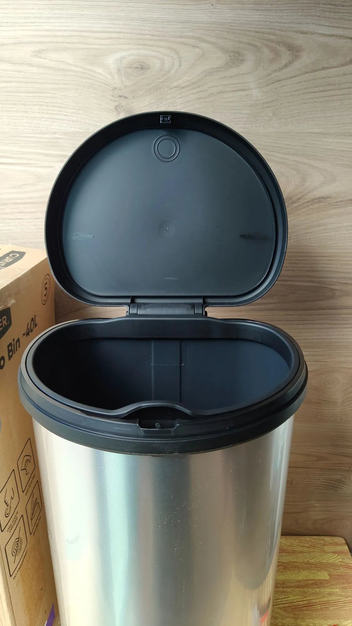Cubo de basura Touch 40L