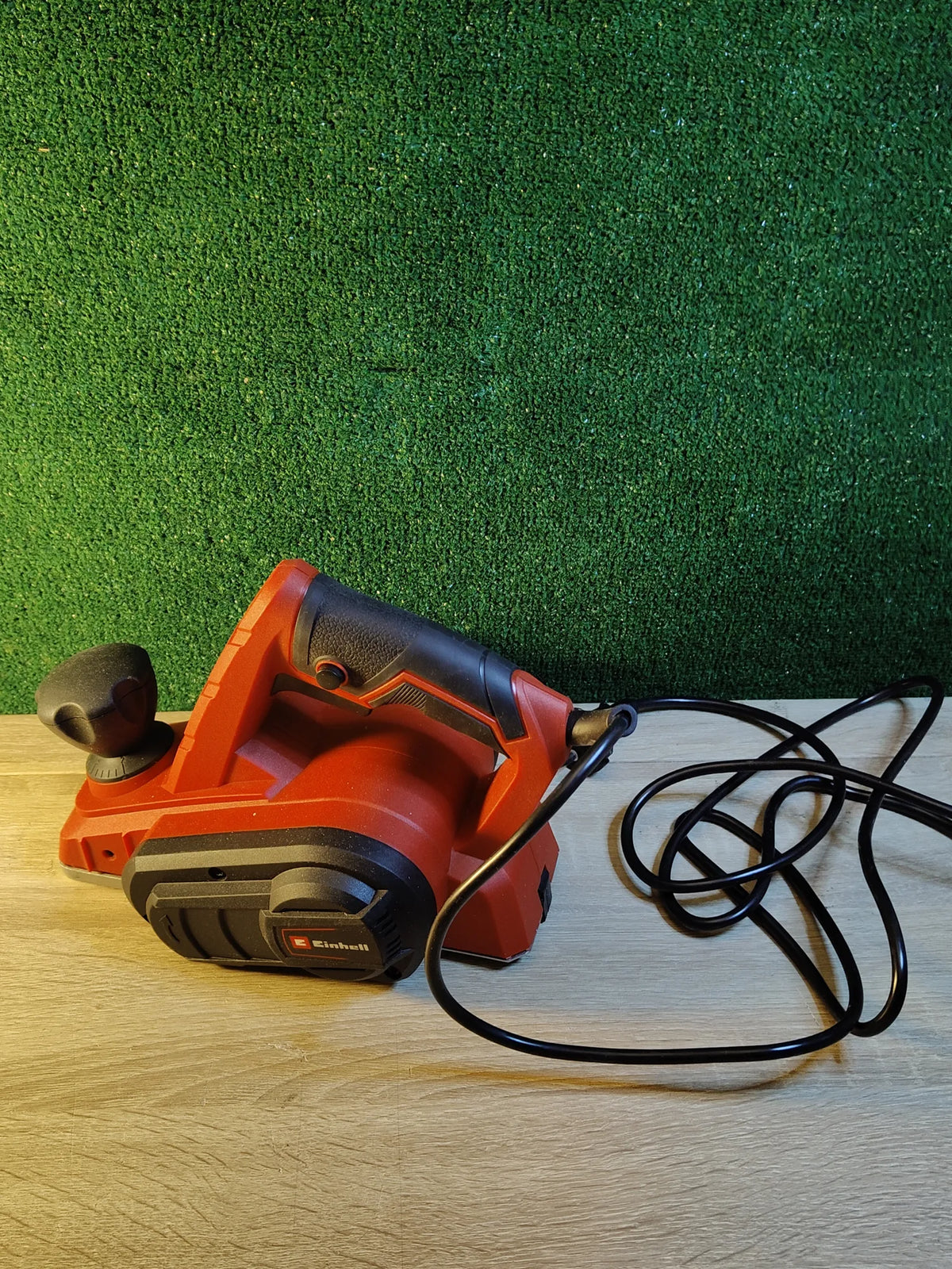 Cepillo eléctrico con cable Einhell