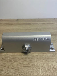 Cierrapuertas Brazo Articulado Tesa Assa Abloy