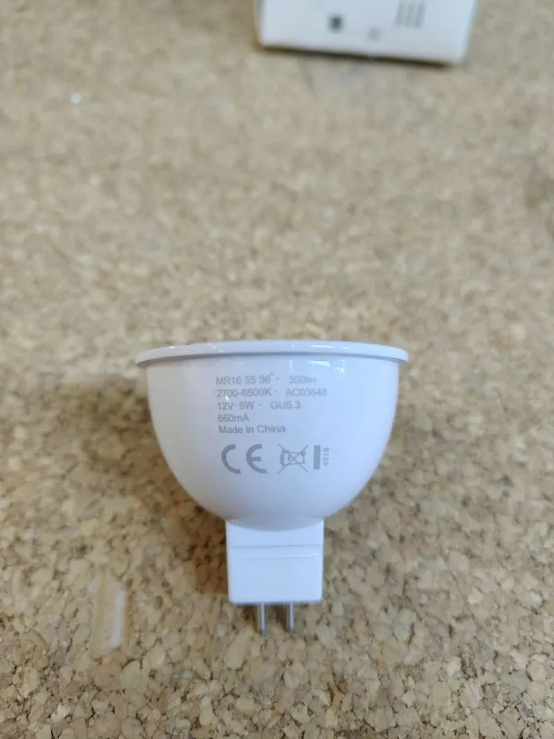 Bombilla Inteligente y Reflectora Casquillo GU5.3
