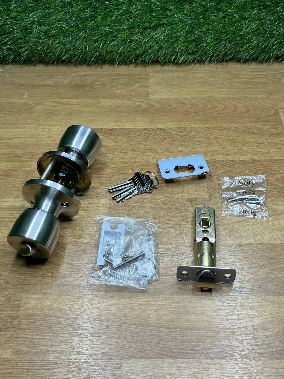 Pomos de puerta con cerradura y llave