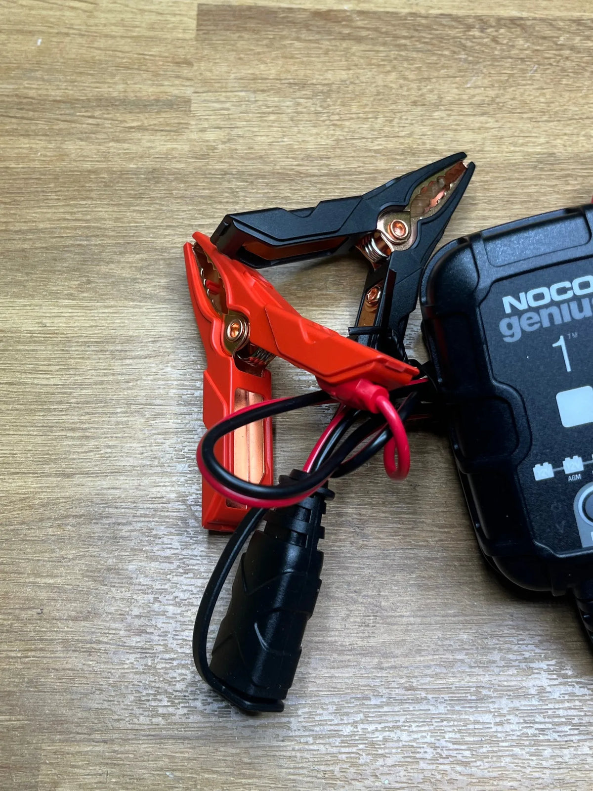 Cargador de baterías 1A 6V/12V NOCO GENIUS1