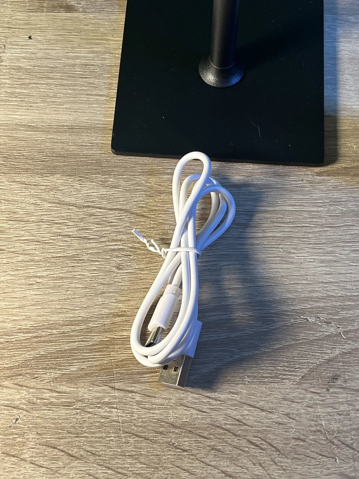 Lampara de Mesa LED Inalámbrica