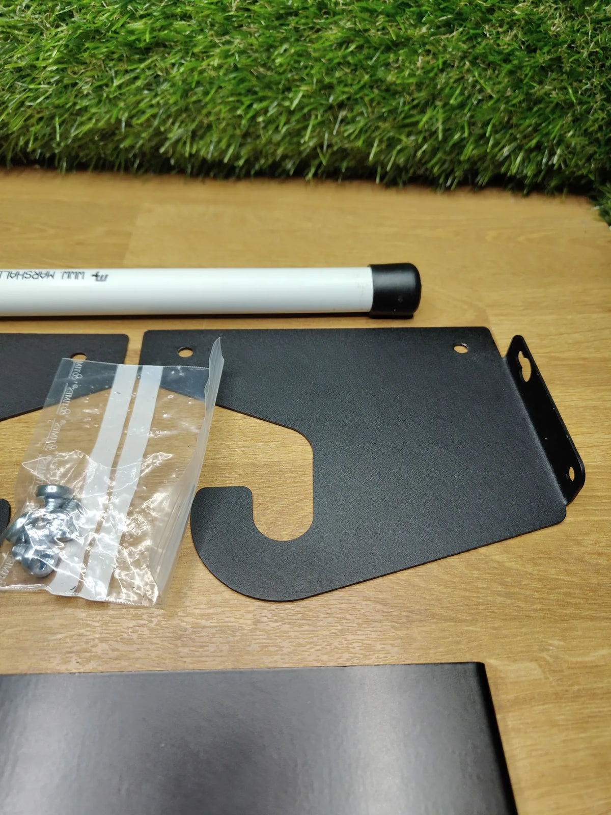 Soporte de pared para rollos MEGA MAXX
