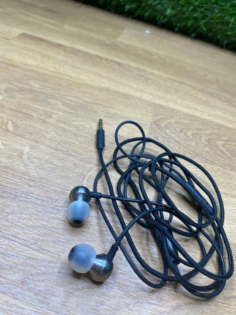 MA390 Universal Auriculares