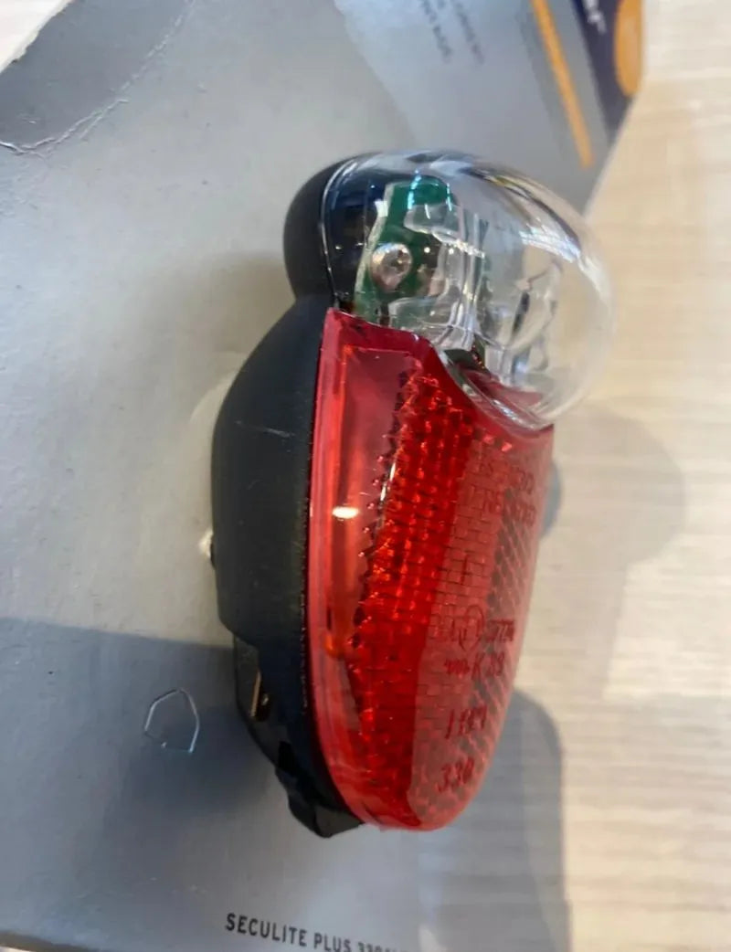 LUZ TRASERA B&M SECULITE PLUS DIODO P/GUARDAB.LUZ