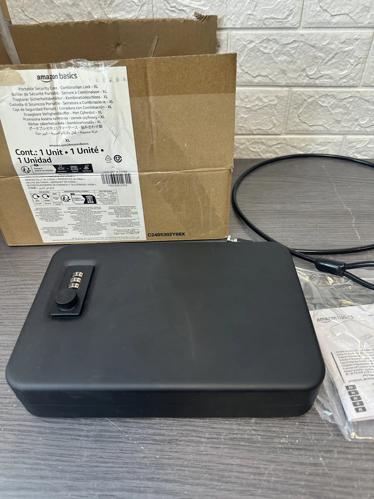 Caja de seguridad Amazon Basics