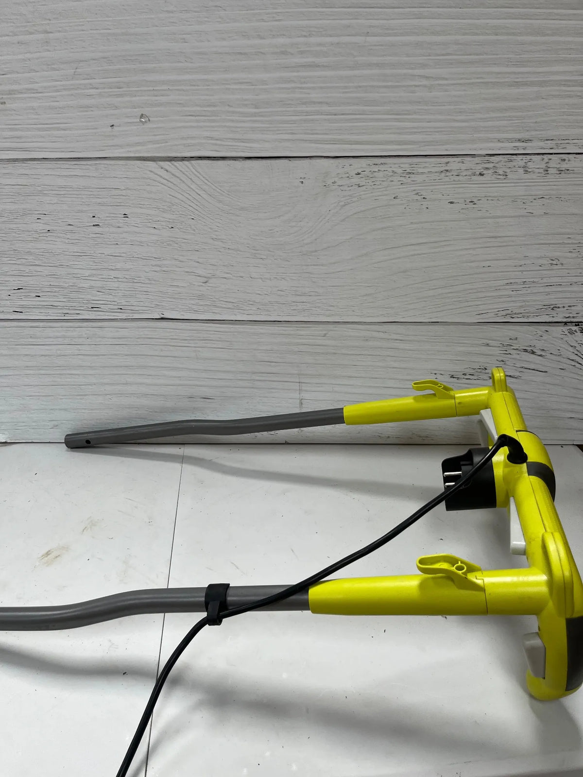 Cortacésped Eléctrico 1500 W de 36cm RYOBI
