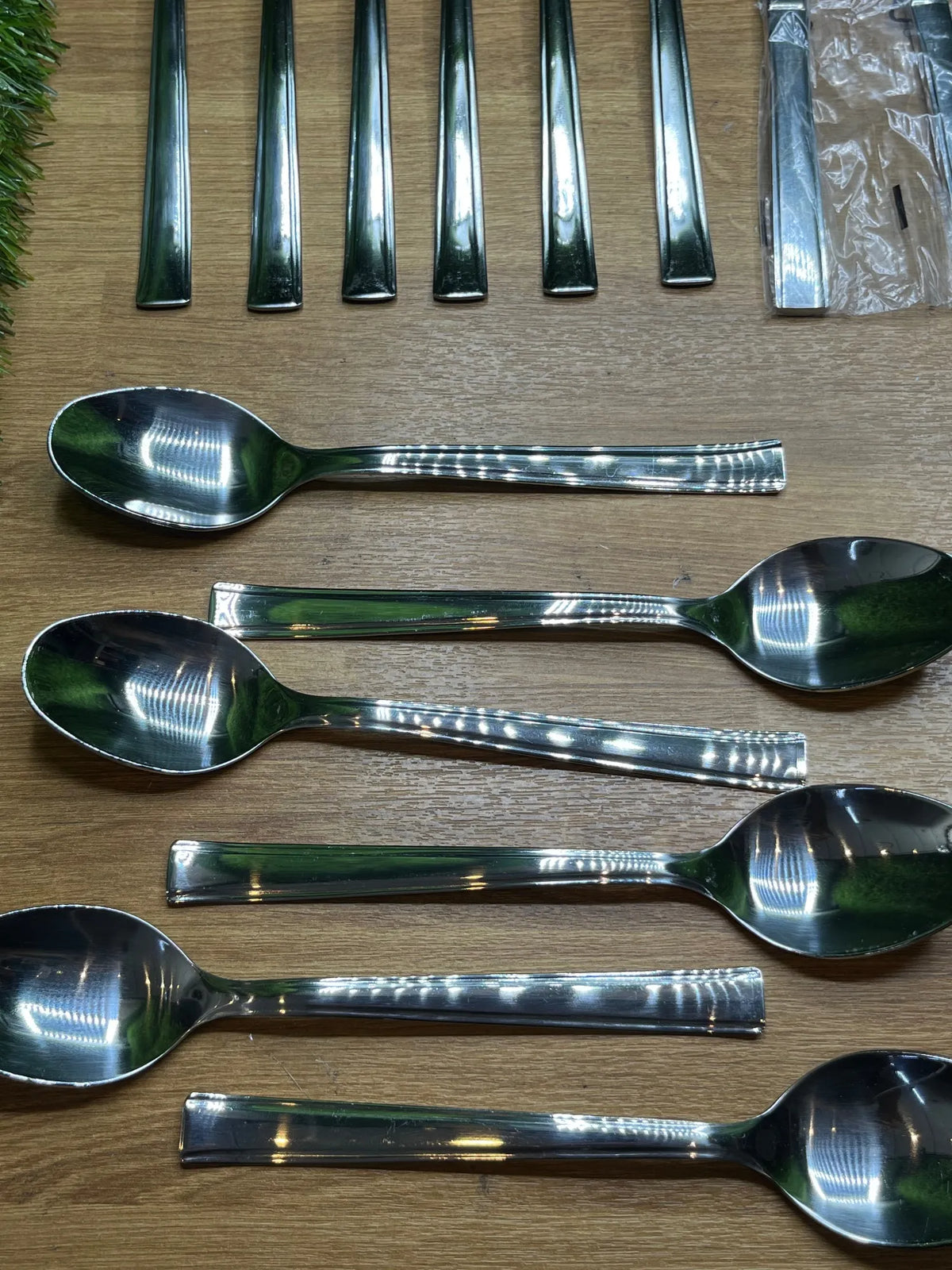 Set 24 piezas cubiertos de acero inox Monix Reims
