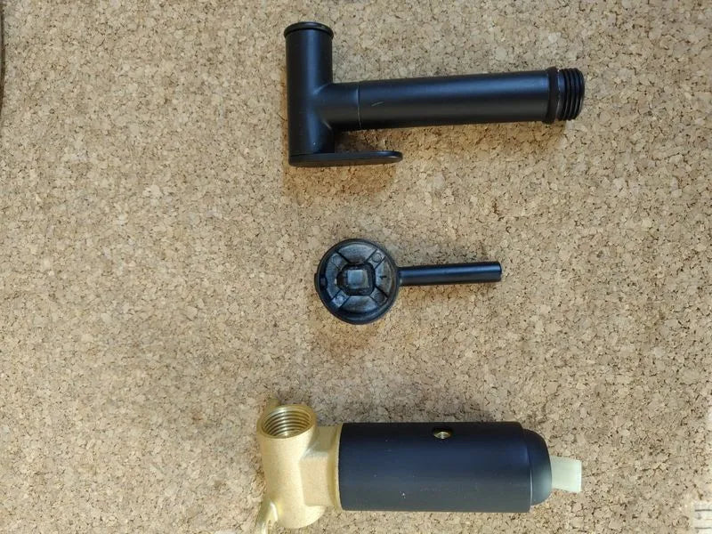 Grifo para el WC Kibath