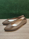 Bailarinas con Puntera en Pico Amazon Essentials