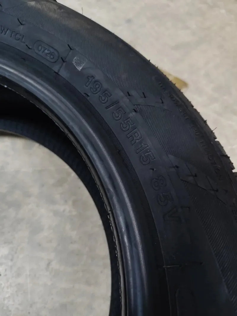 Neumático APTANY 195/55R15 85V