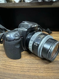 Cámara de película SLR Minolta Dynax 500si