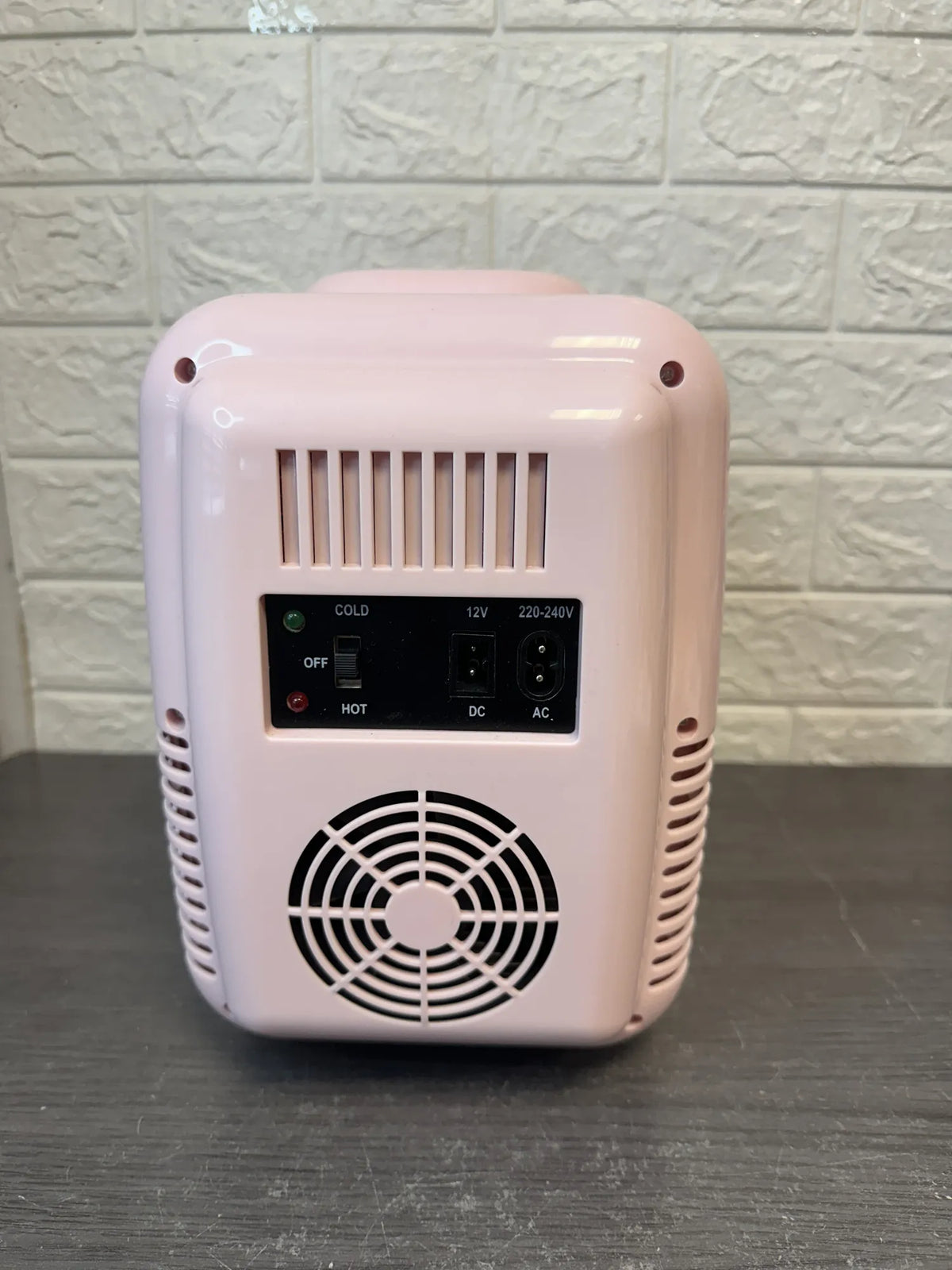 Mini refrigerador portátil
