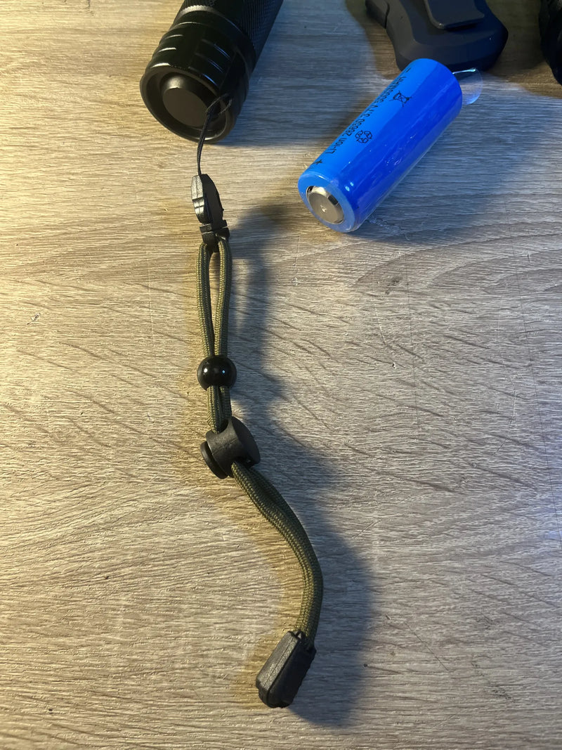 Linterna LED Ultra Potente Maxesla