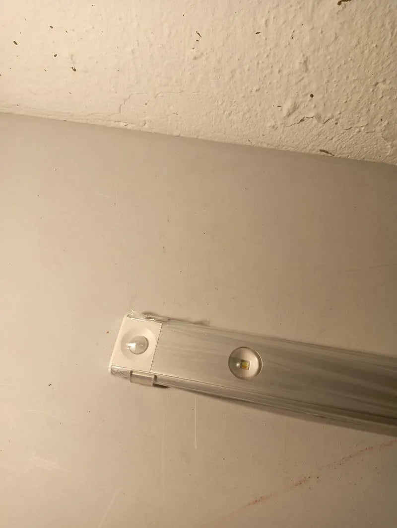 Luz de armario
