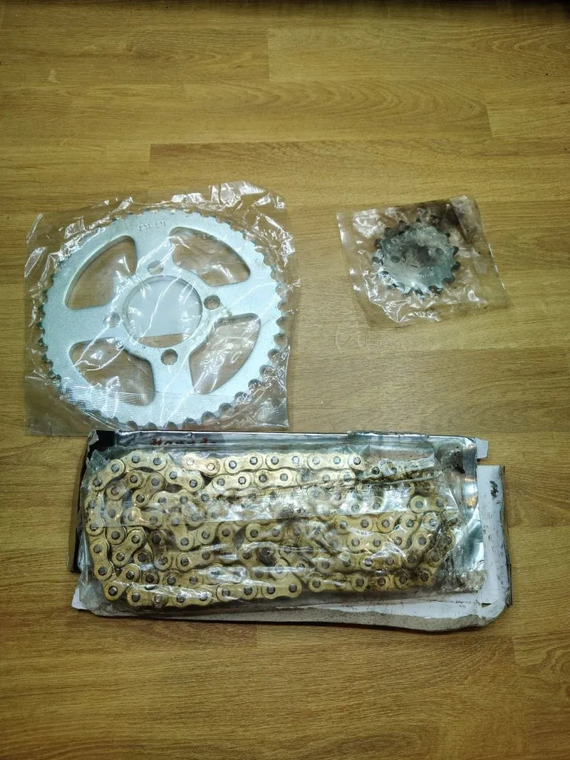 HONDA CBR 125R KIT CADENA Y PIÑÓN