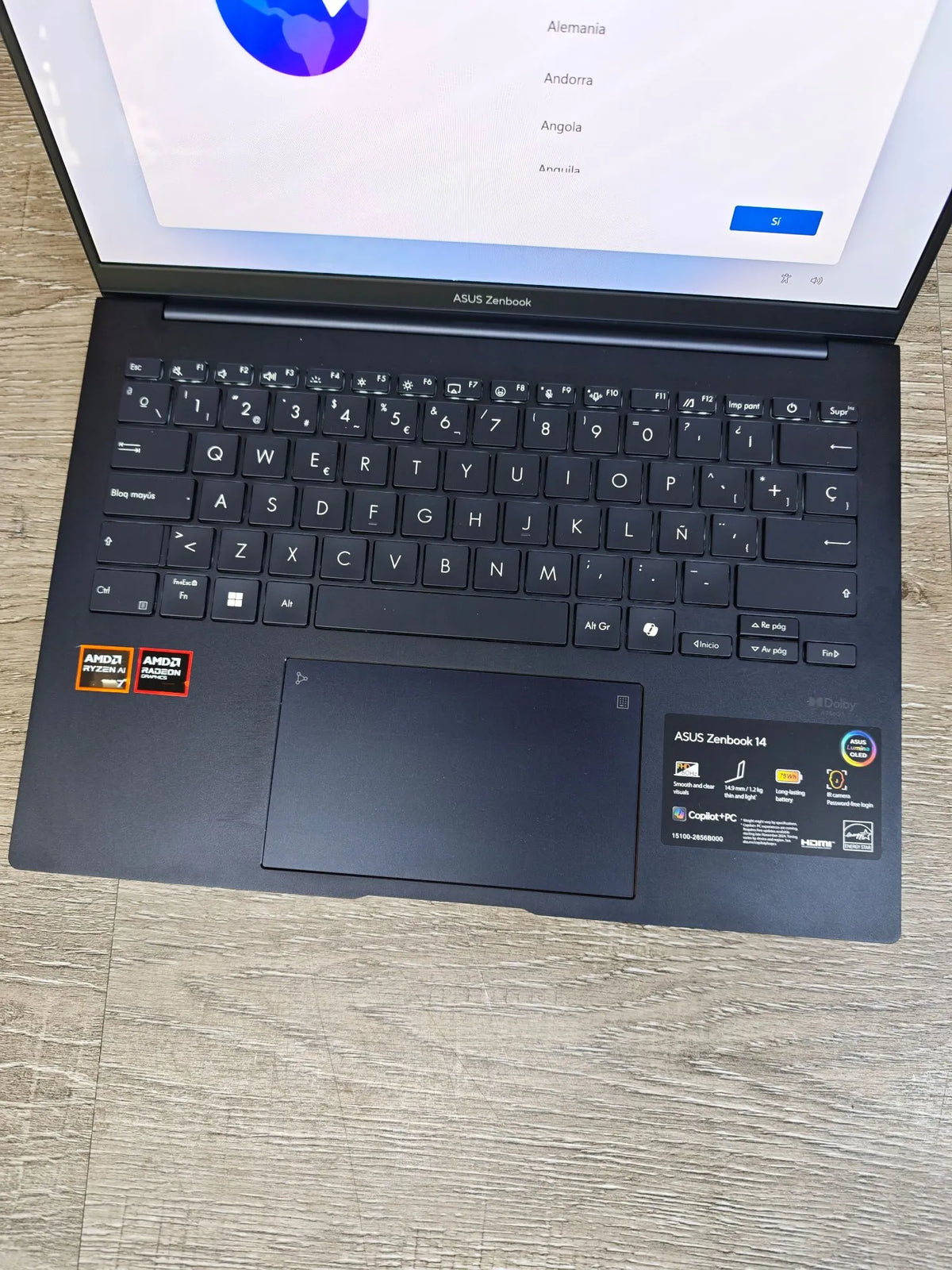 ASUS Zenbook 14 OLED ordenador portatil