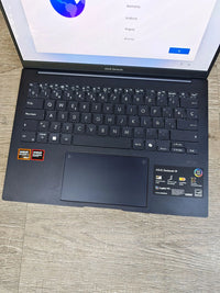 ASUS Zenbook 14 OLED ordenador portatil