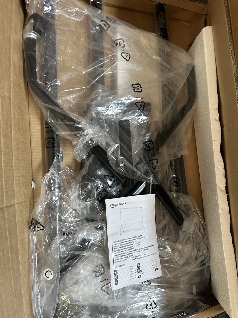 Perchero para ropa Amazon Basics