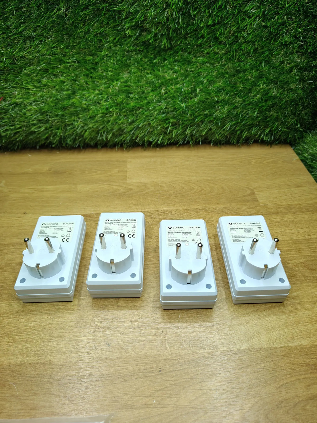 Juego de enchufes controlados SONERO