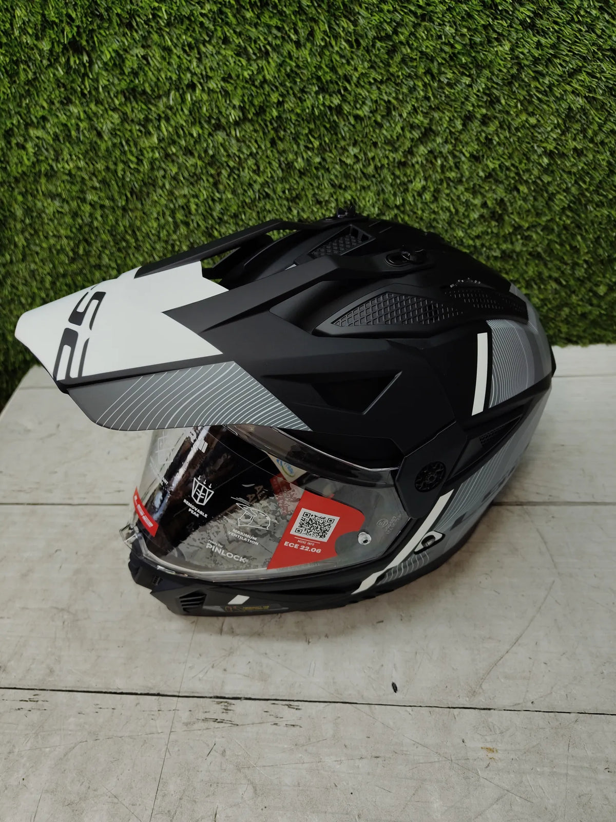 Casco de moto tipo Cross talla L - Ls2