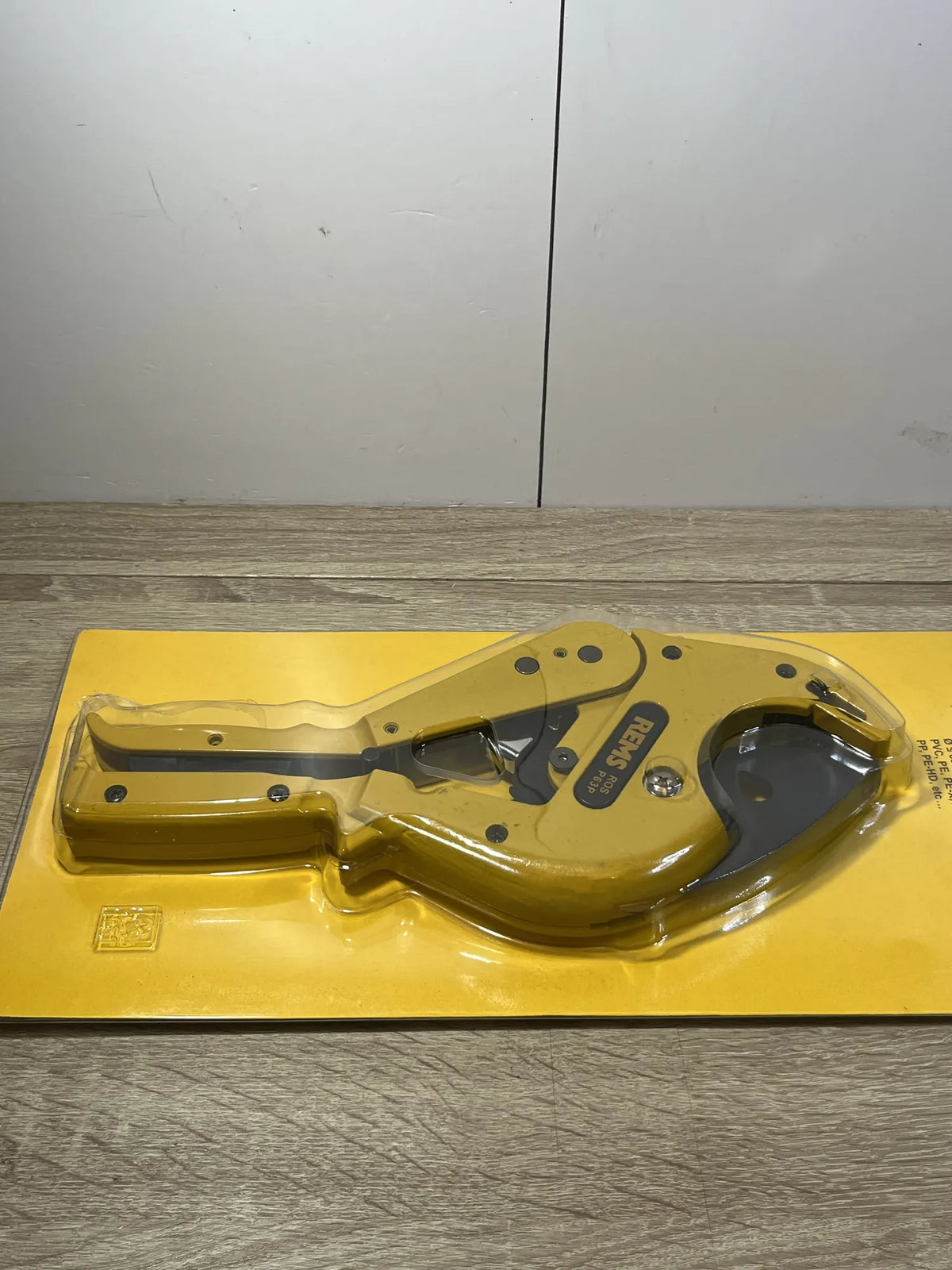 Tijera para tubo plastico P63P REMS