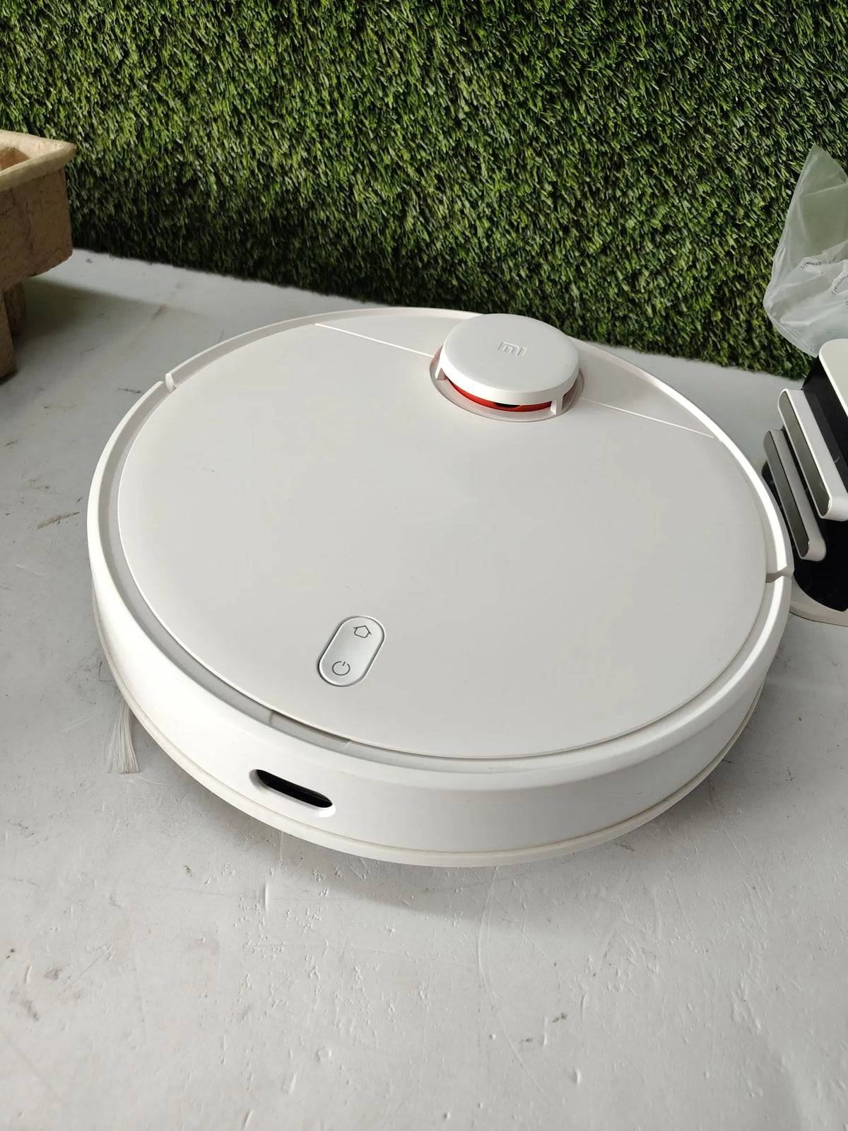 Robot aspirador y fregasuelos con base - Xiaomi