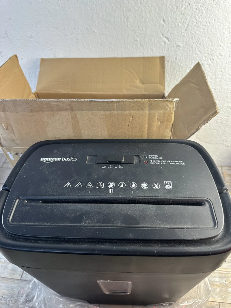Trituradora de papel Amazon Basics