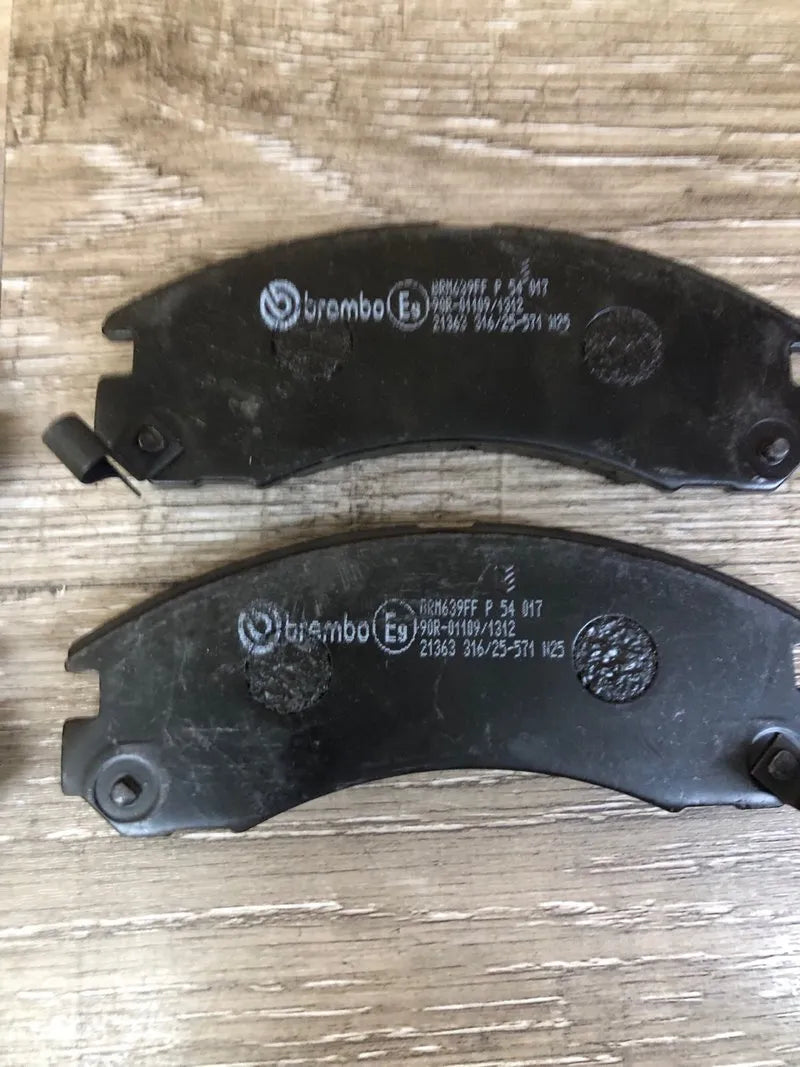 Pastillas de Freno Brembo P 54 017