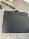 Tableta Gráfica Wacom Intuos Small con Lápiz Negro