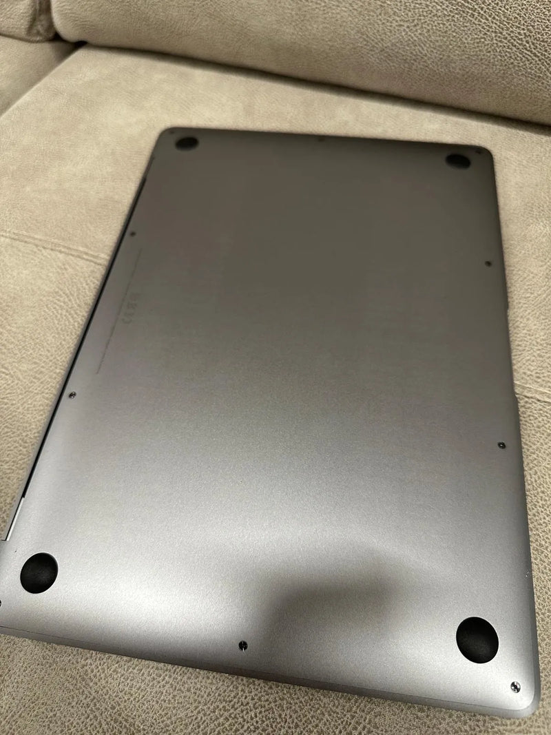 MacBook Air (13", 2018)