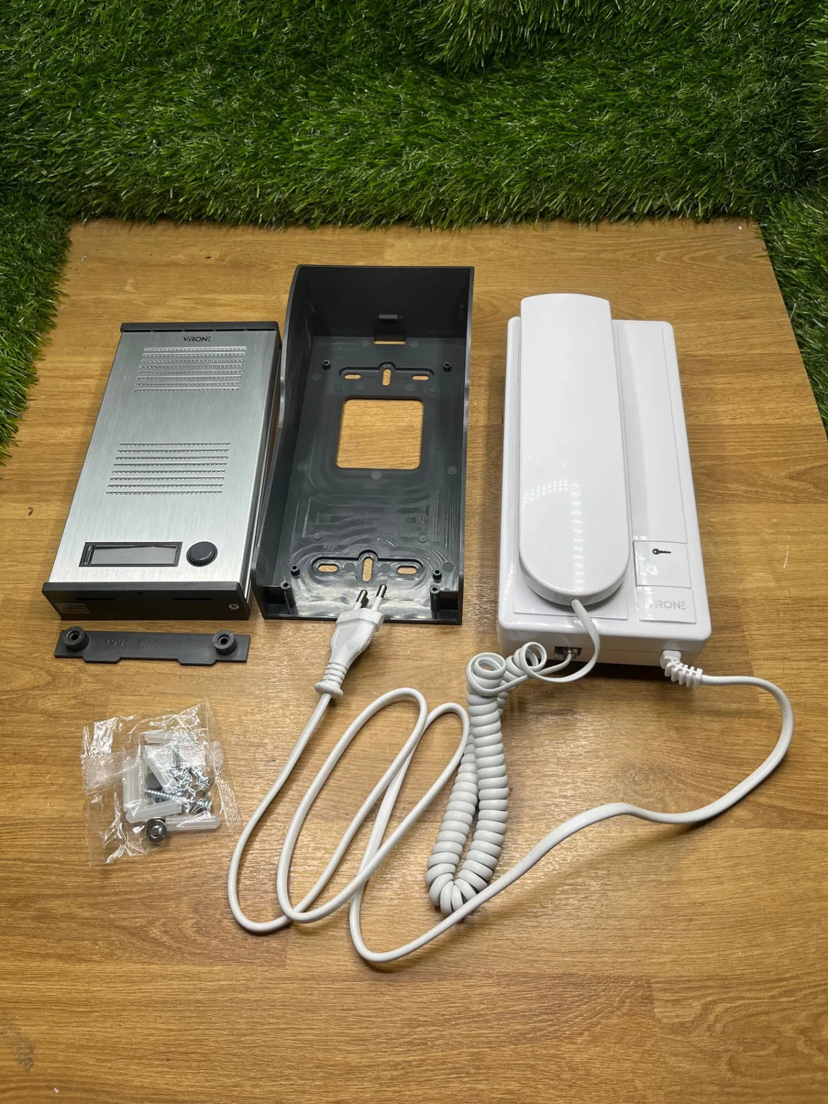 Kit de Intercomunicador de Superficie Unifamiliar Virone