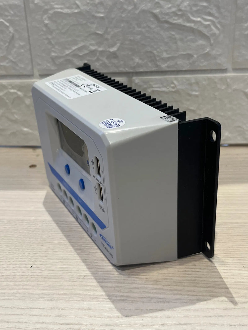 Controlador de carga PWM EPEVER