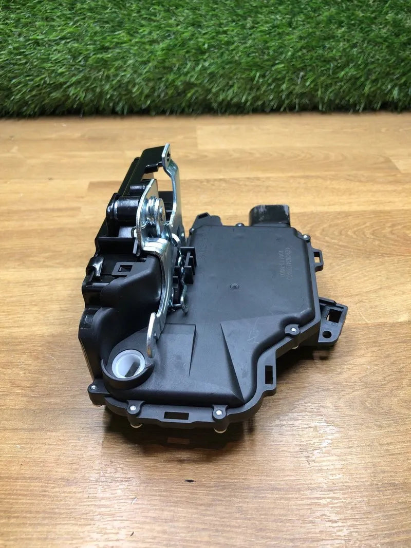 Servomotor Cerradura Puerta Delantera Izq