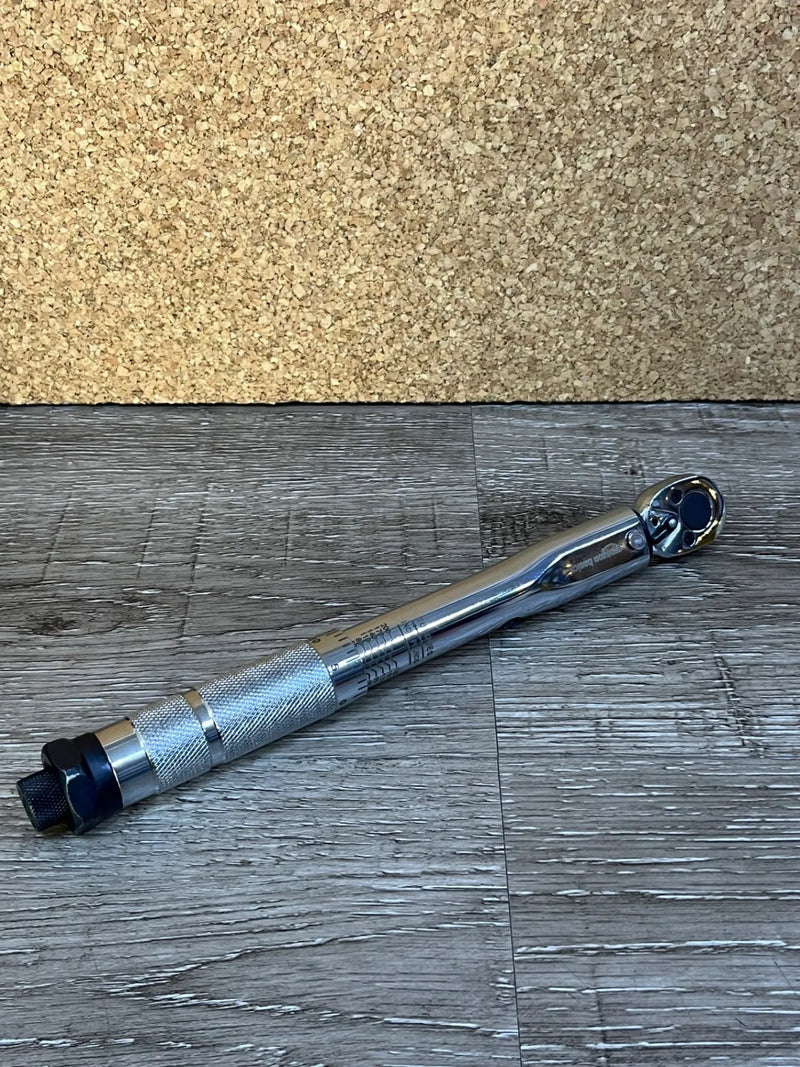 Llave de trinquete dinamométrica Amazon Basics