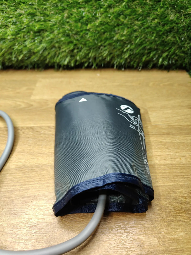 Tensiómetro de brazo con control Beurer