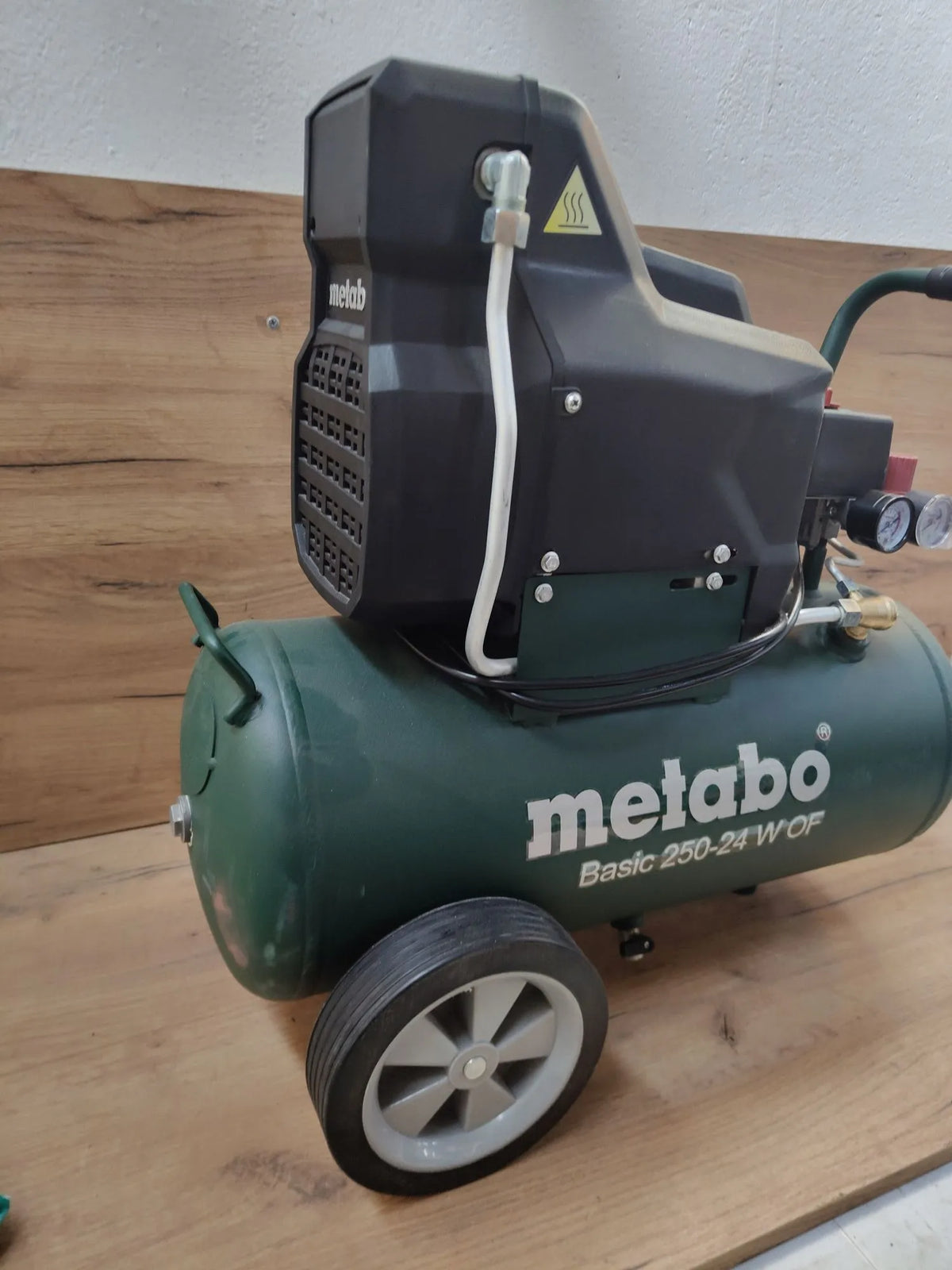 Compresor Basic 250-24 - Metabo