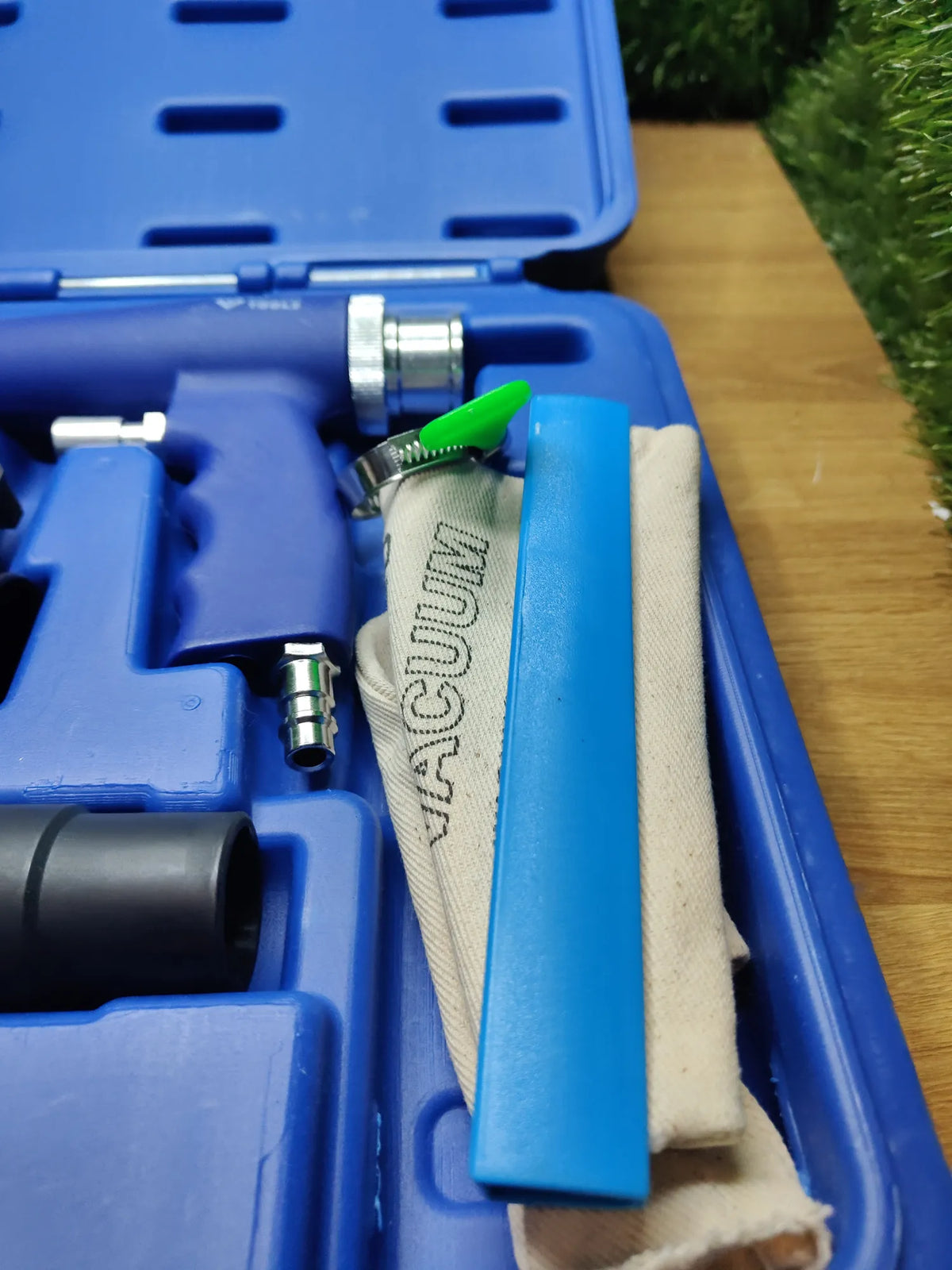 Aspirado de aire comprimido Brilliant Tools