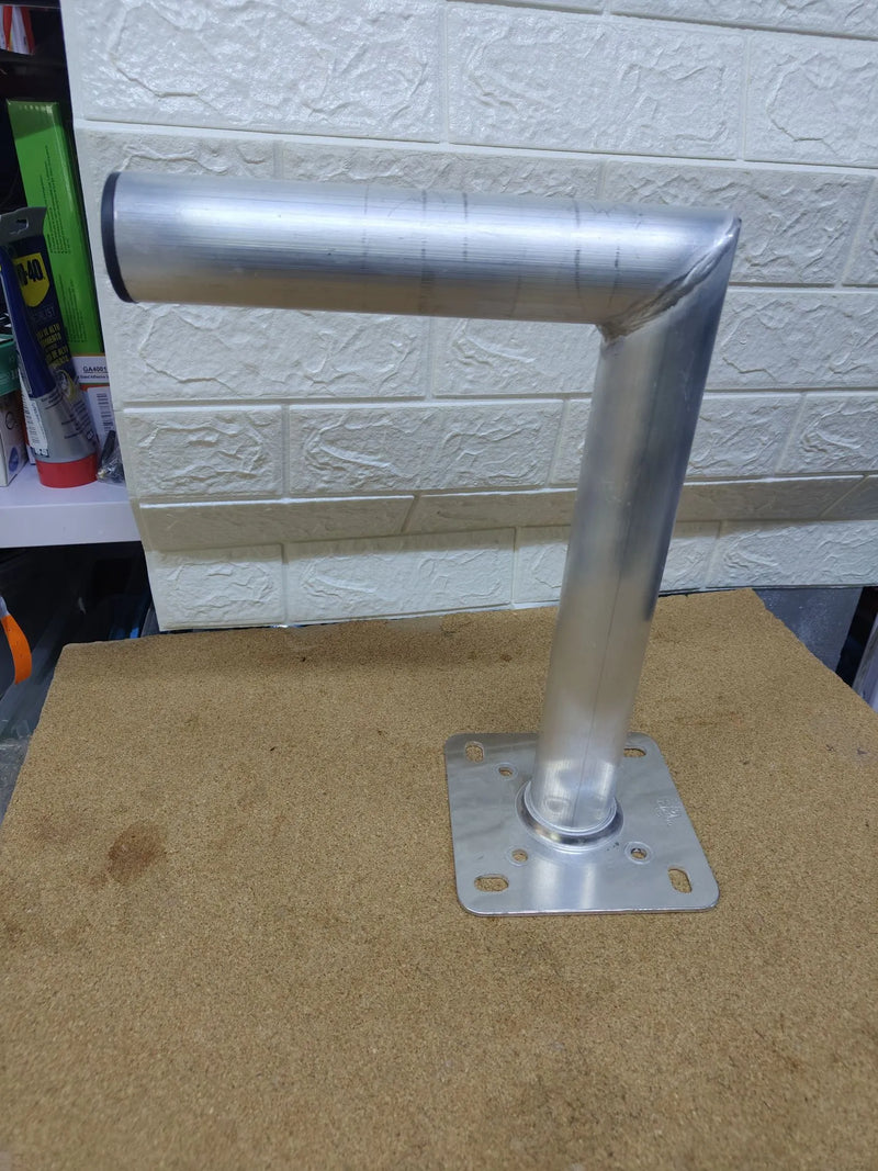 Soporte de pared para antena