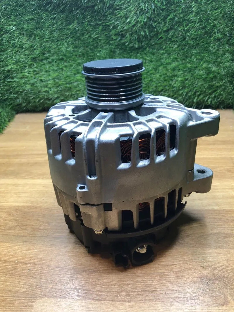 Alternador HELLA 8EL 012 430-091 14V 150A
