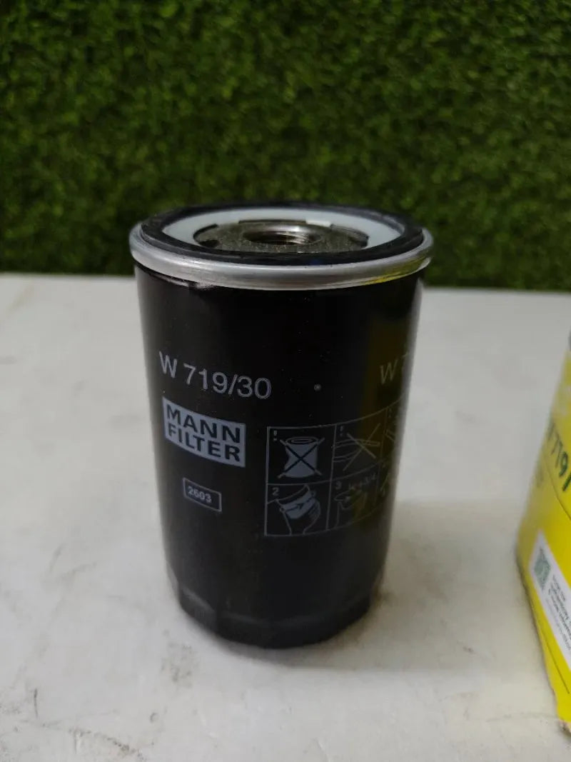 Filtro de aceite W 719/30 - MANN-FILTER