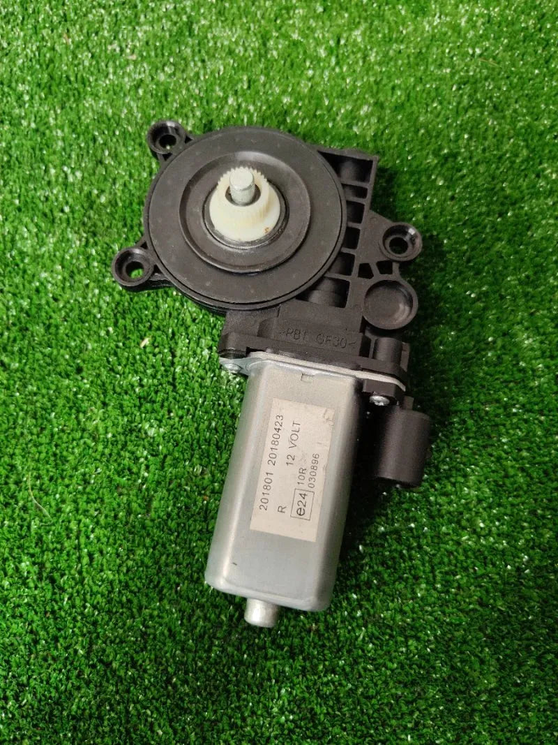 Motor Elevalunas Lancia Ypsilon 843