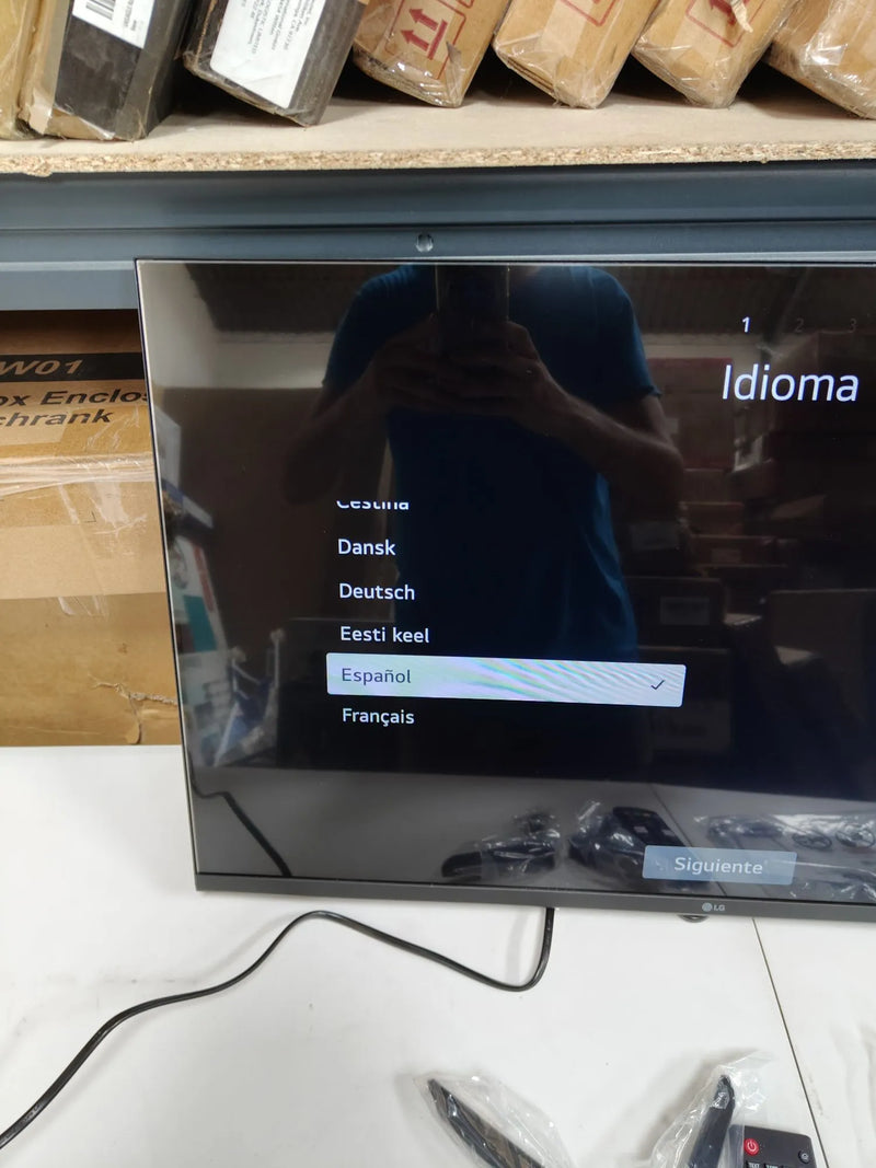 Televisión smart TV 32" - LG