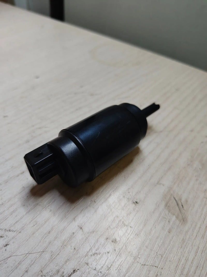 Bomba del limpiaparabrisas 100 955 0007 - MEYLE
