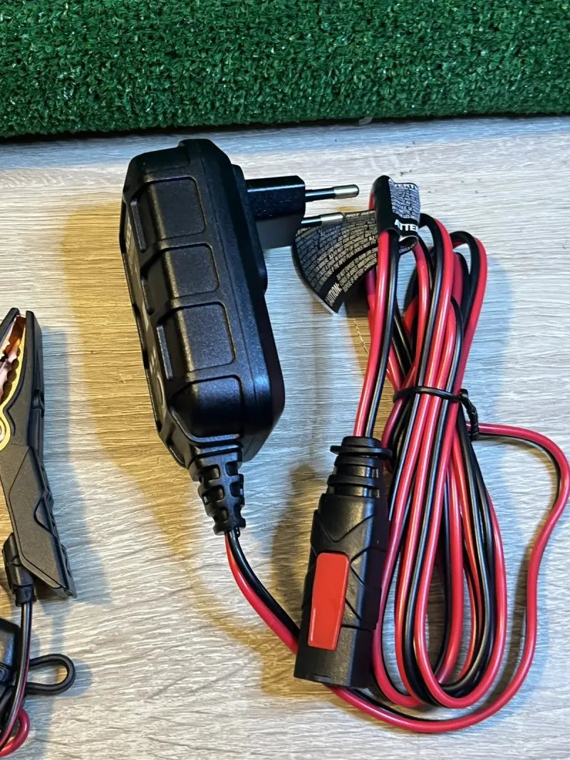 Cargador Inteligente de baterías NOCO GENIUS1