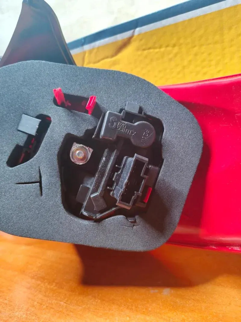 Luz trasera Peugeot 206