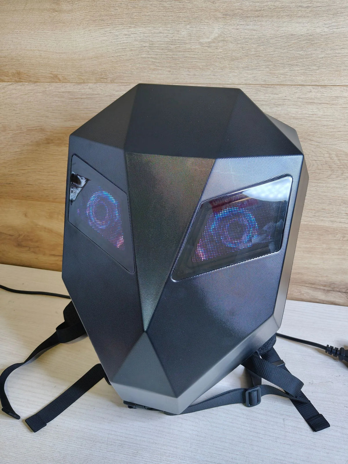 Mochila Led Con Ojos