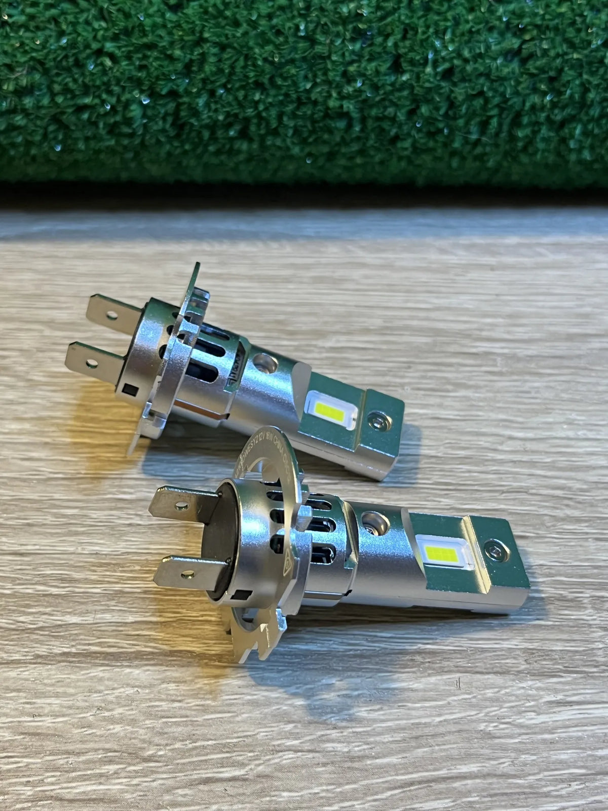 Lámpara LED de luz de carretera y de cruce OSRAM