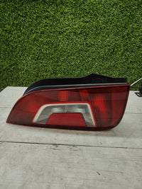 Luz trasera izquierda roja compatible con Volkswagen